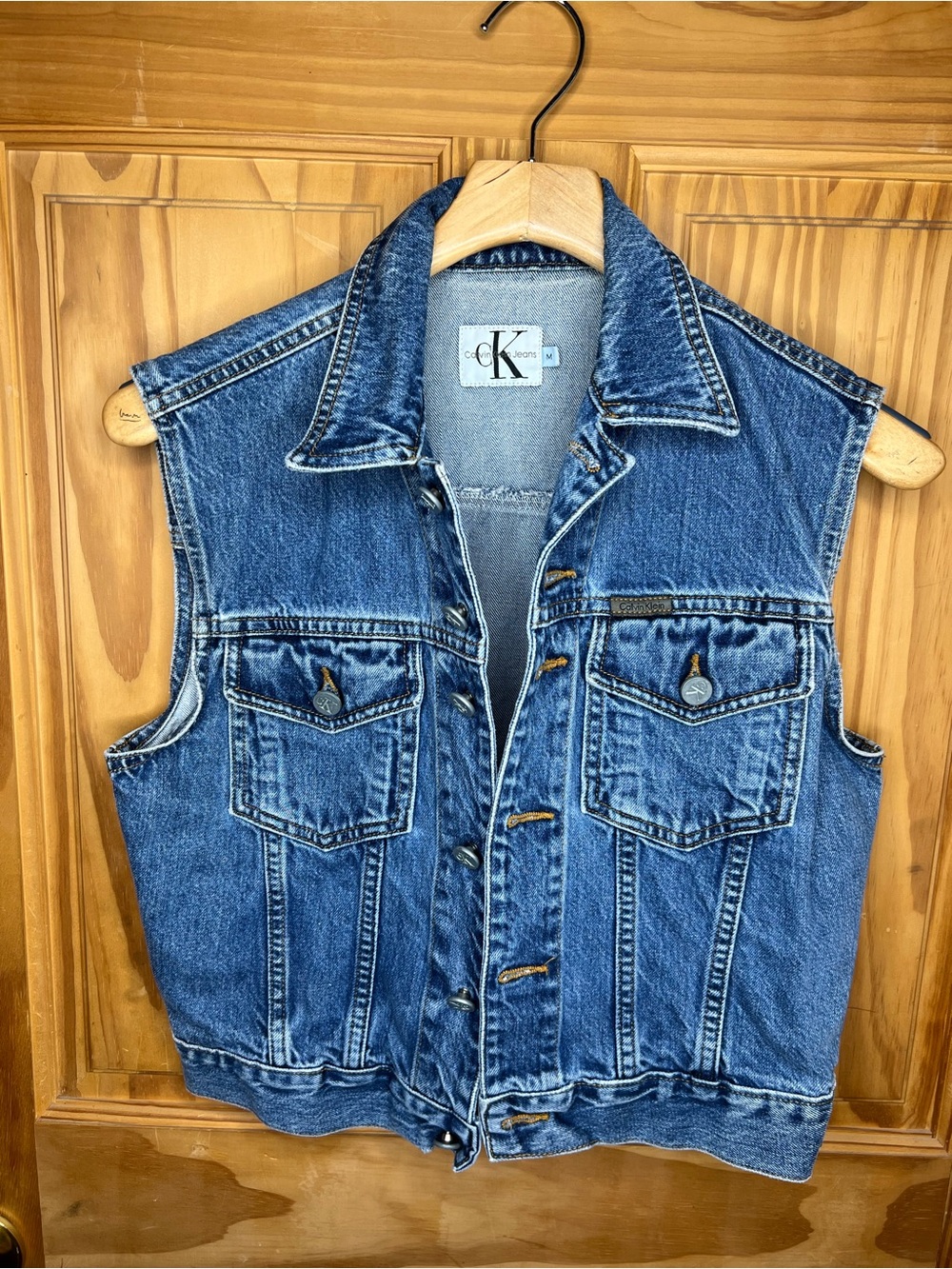 Calvin Klein Sleeveless Denim vest in Blue Wash